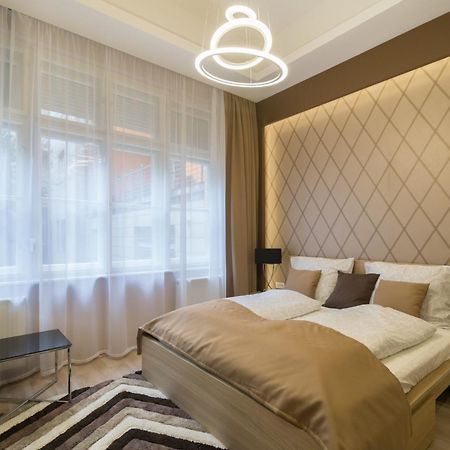 Exlcusive & City Central Located Suite By Prestige Homes Budapest Exterior foto