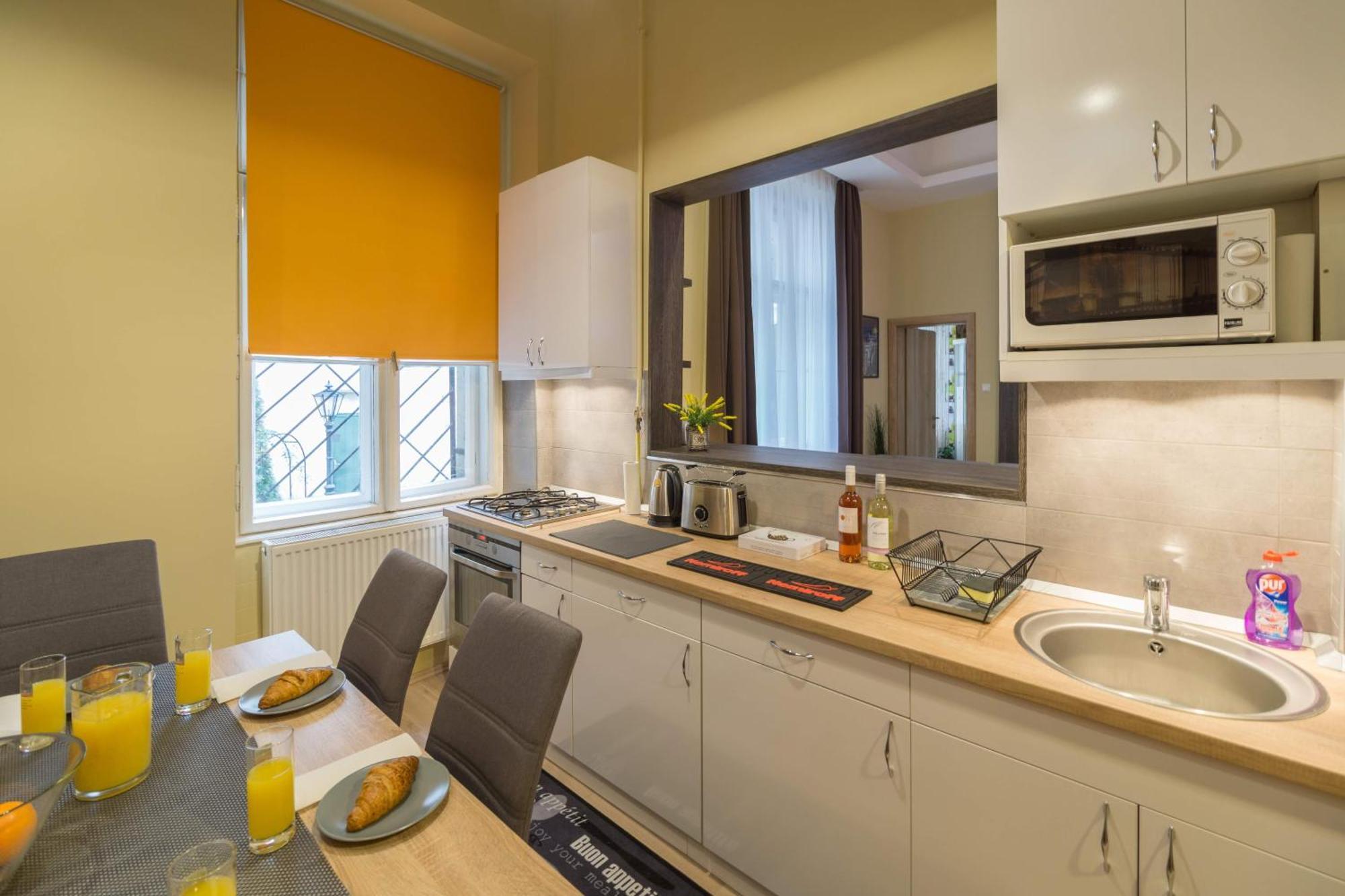 Exlcusive & City Central Located Suite By Prestige Homes Budapest Exterior foto